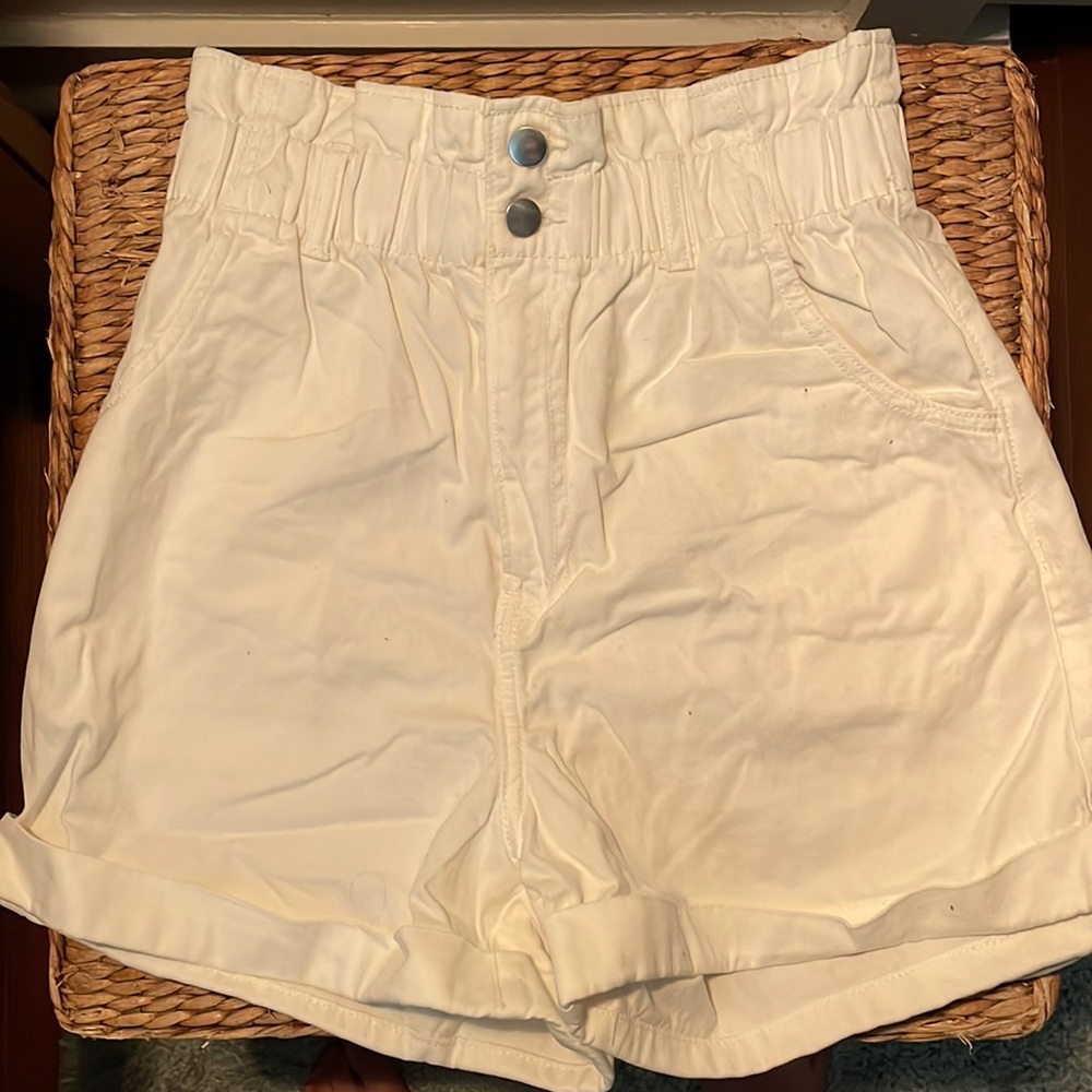 High waisted paper bag shorts